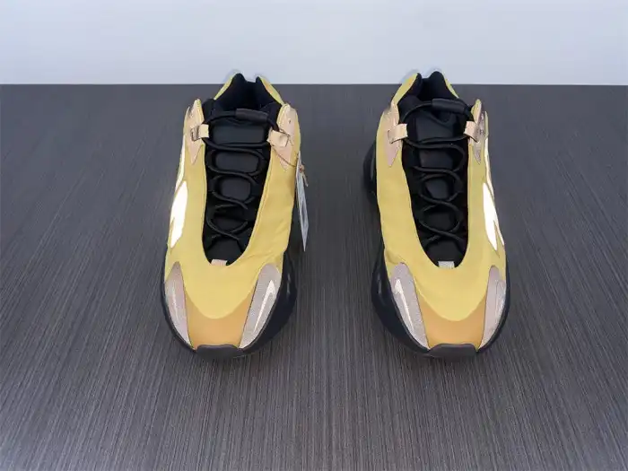 Cheap Yeezy Boost 700 MNVN 'Honey Flux' GZ0717 0131