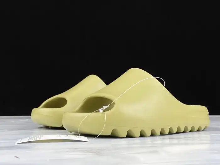 Rep Adidas Yeezy Slides 'Resin' FX0494 0131