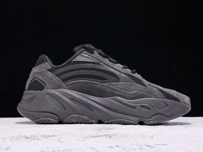 Rep Adidas Yeezy Boost 700 V2 Vanta