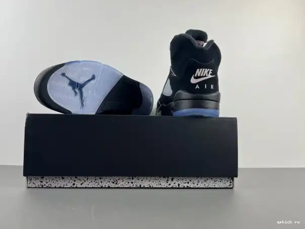 Rep Black Air Metallic HF3975-001 Jordan 5 Reimagined 0221