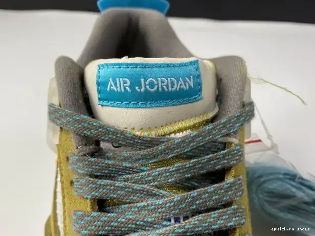 Rep Desert Jordan Union Moss 4 DJ5718-300 x SP Air 0217