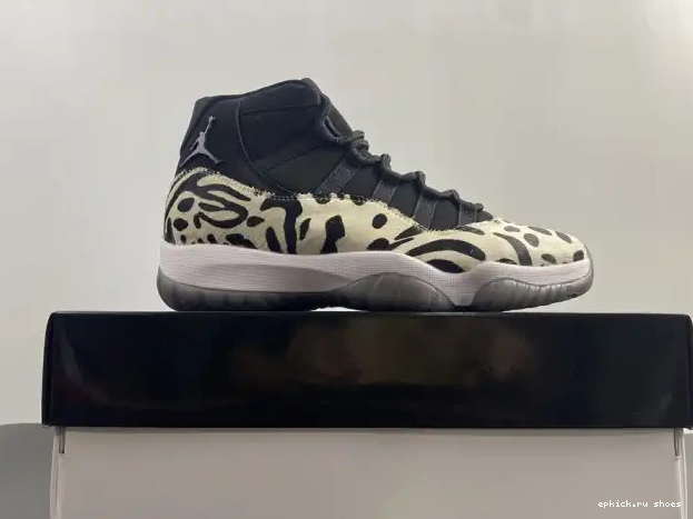 Rep AIR ANIMAL INSTINCT JORDAN 11 AR0715-010 0226